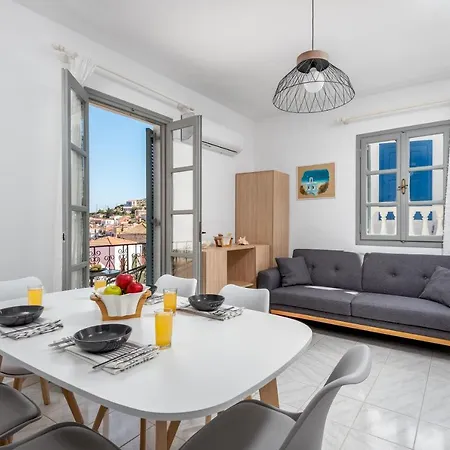 Fourlanou House Apartamento