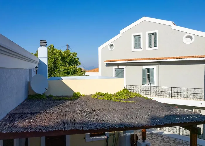 아파트 Fourlanou House Chalki Town